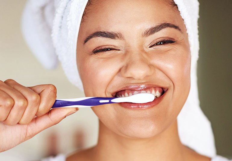 How To Regrow Your Gums Naturally